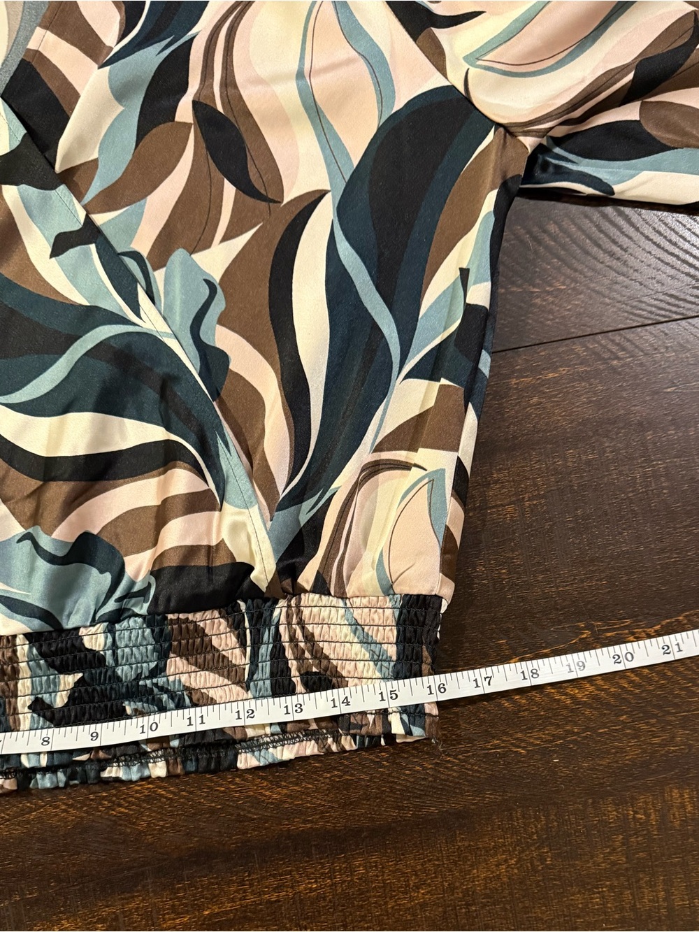 Pleione Abstract Print Surplice Bell Sleeve Smocked Blouse XL - Picture 12 of 15